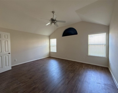6018 Twin Creek - Photo Thumbnail 12
