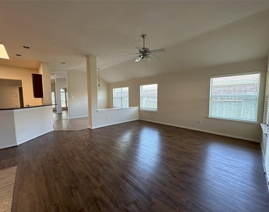 6018 Twin Creek - Photo Thumbnail 10