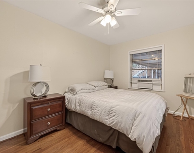 2021 Southgate Boulevard - Photo Thumbnail 11