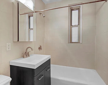 213 East 37th Street - Photo Thumbnail 8
