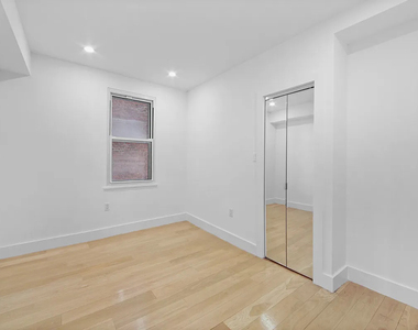 213 East 37th Street - Photo Thumbnail 6