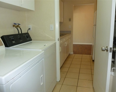 5330 Springwood Road - Photo Thumbnail 12