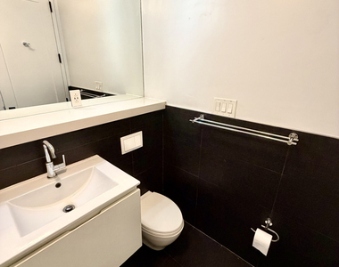 147 Rogers Avenue - Photo Thumbnail 15