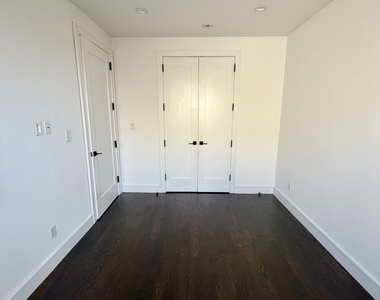 147 Rogers Avenue - Photo Thumbnail 10