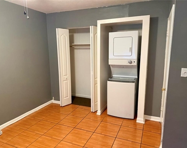 12425 Touchton Dr - Photo Thumbnail 5