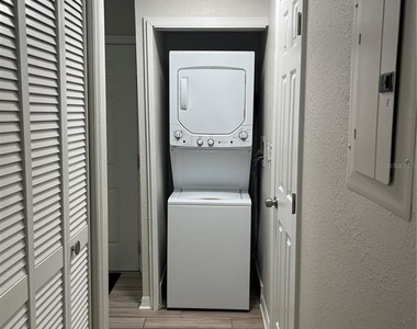 528 Golden Raintree Place - Photo Thumbnail 21