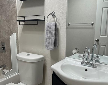 528 Golden Raintree Place - Photo Thumbnail 19