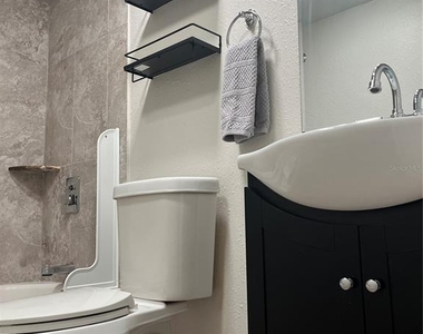 528 Golden Raintree Place - Photo Thumbnail 17