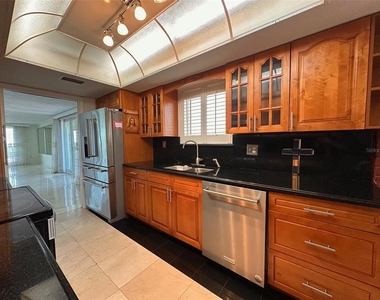 2699 Seville Boulevard - Photo Thumbnail 7