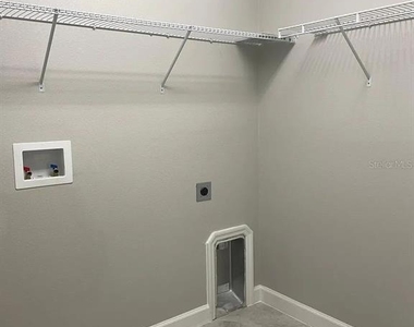 9671 Ivory Drive - Photo Thumbnail 15