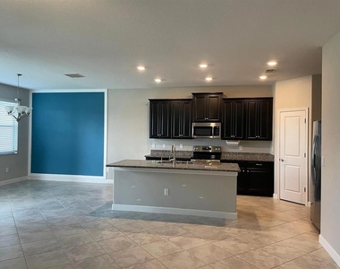 9671 Ivory Drive - Photo Thumbnail 4