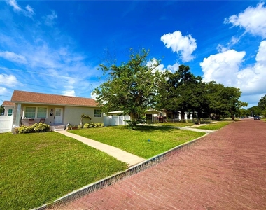 5210 4th Avenue N - Photo Thumbnail 2