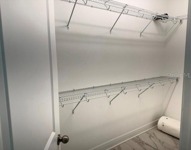 2531 W Walnut Street - Photo Thumbnail 7