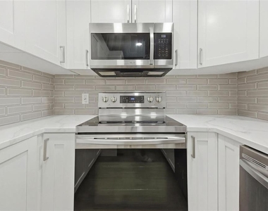 4141 Bayshore Boulevard - Photo Thumbnail 6