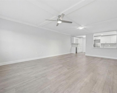 4141 Bayshore Boulevard - Photo Thumbnail 7