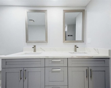 4141 Bayshore Boulevard - Photo Thumbnail 16