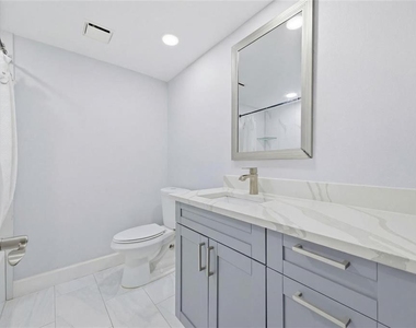4141 Bayshore Boulevard - Photo Thumbnail 21