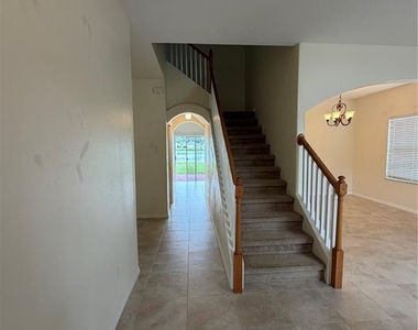 31037 Baclan Drive - Photo Thumbnail 2