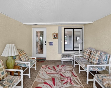 2221 Ivan Court - Photo Thumbnail 2