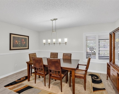 2221 Ivan Court - Photo Thumbnail 9