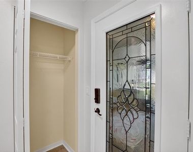 2221 Ivan Court - Photo Thumbnail 4