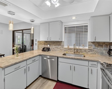 2221 Ivan Court - Photo Thumbnail 14
