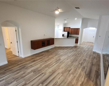 11404 Holmbridge Lane - Photo Thumbnail 20