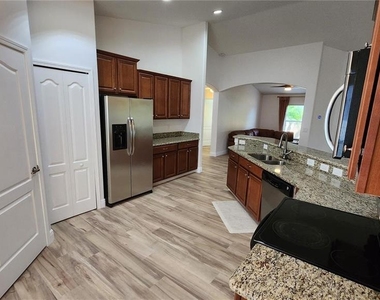 11404 Holmbridge Lane - Photo Thumbnail 13