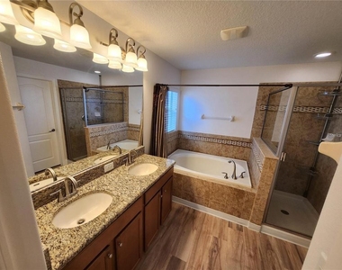 11404 Holmbridge Lane - Photo Thumbnail 34