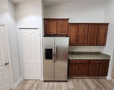11404 Holmbridge Lane - Photo Thumbnail 14