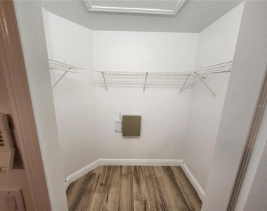 11404 Holmbridge Lane - Photo Thumbnail 33