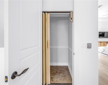 4133 Causeway Vista Drive - Photo Thumbnail 35