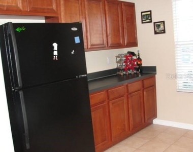 2537 Harn Boulevard - Photo Thumbnail 5