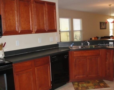 2537 Harn Boulevard - Photo Thumbnail 6