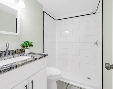 10920 111th Street - Photo Thumbnail 16