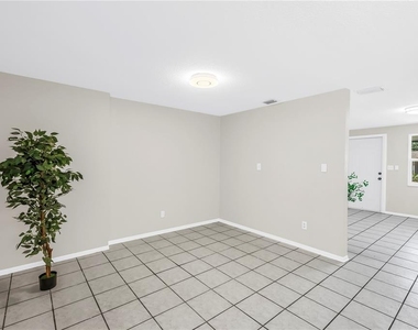10920 111th Street - Photo Thumbnail 9