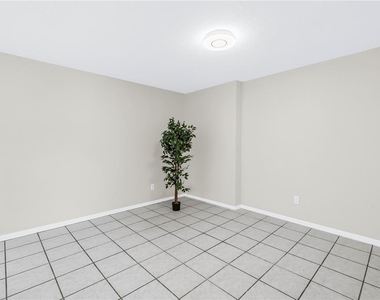 10920 111th Street - Photo Thumbnail 4