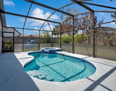 4805 Kingston Circle - Photo Thumbnail 24