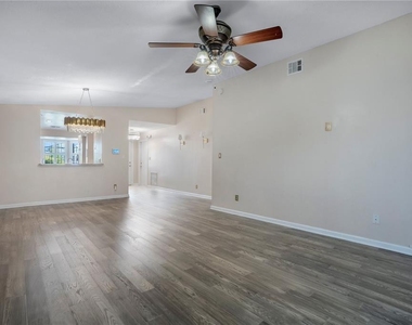 4805 Kingston Circle - Photo Thumbnail 8