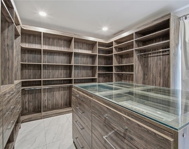 2418 W Palm Drive - Photo Thumbnail 29