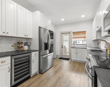 2444 1st Avenue S - Photo Thumbnail 14