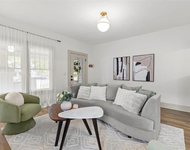 2444 1st Avenue S - Photo Thumbnail 9
