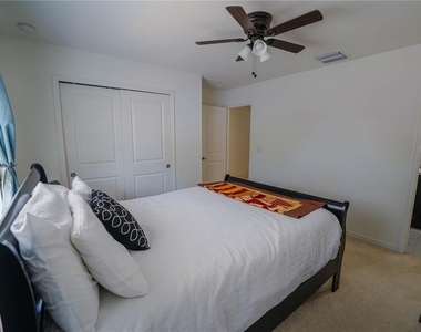 10561 Laguna Plains Drive - Photo Thumbnail 19