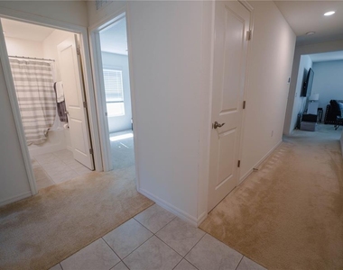 10561 Laguna Plains Drive - Photo Thumbnail 22