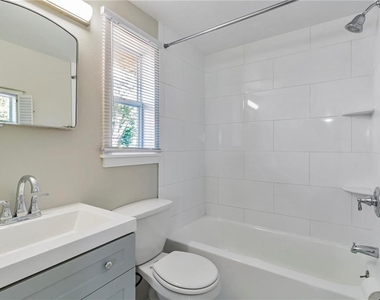 809 Illinois Avenue - Photo Thumbnail 9