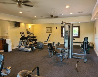 10265 Gandy Boulevard N - Photo Thumbnail 28