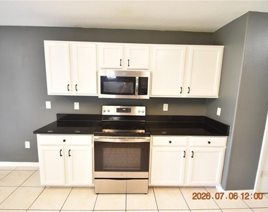 13556 Fladgate Mark Drive - Photo Thumbnail 23