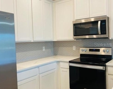 4916 Gulf Waters Drive - Photo Thumbnail 4
