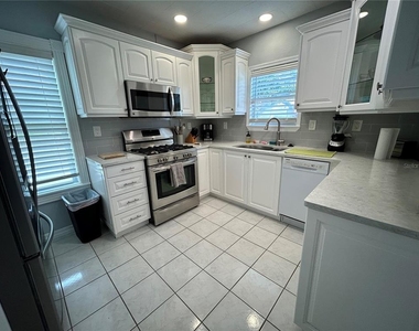 701 29th Avenue N - Photo Thumbnail 6