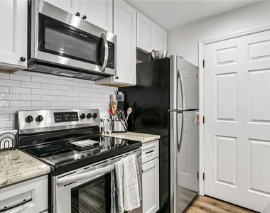 800 S Dakota Avenue - Photo Thumbnail 13